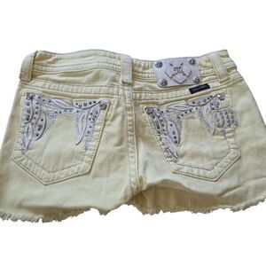 Miss Me Yellow Cut Off Shorts Size 28